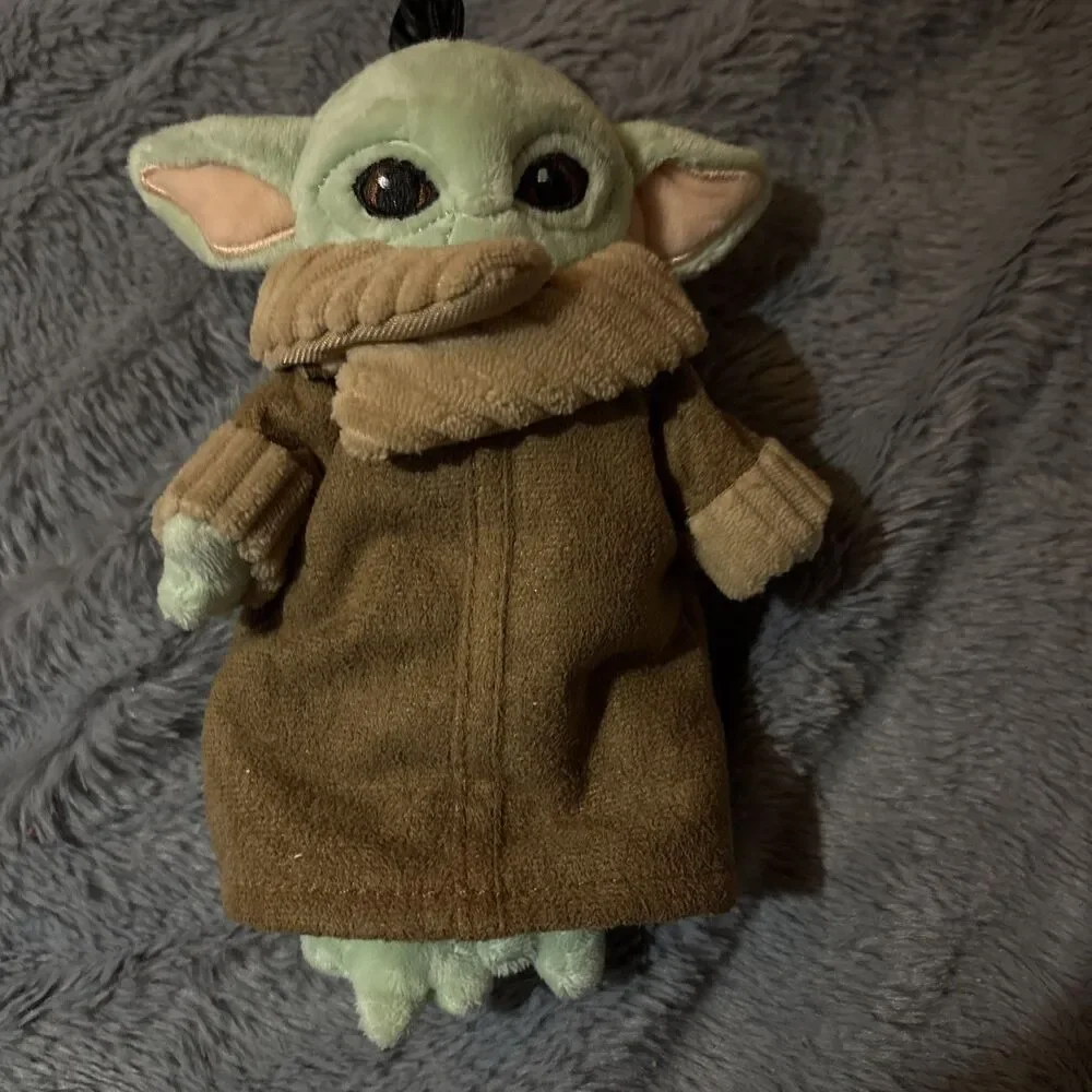 Scentsy Buddy Star Wars The Mandalorian The Child Baby Yoda Grogu 7” Plush Hang